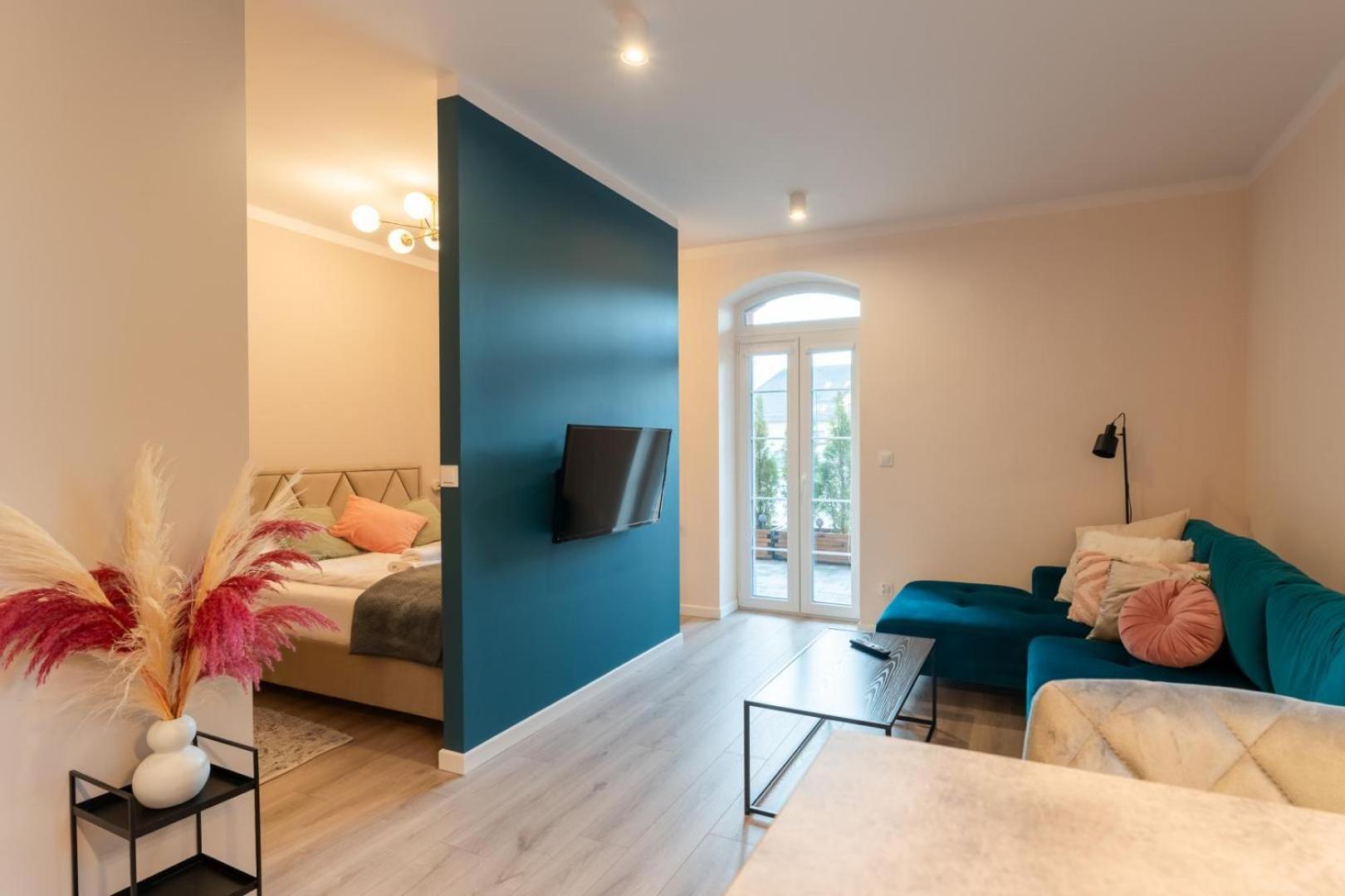Apartament Smile - Z Prywatnym Monitorowanym Parkingiem By Spaceapart Jelenia Gora Exterior photo